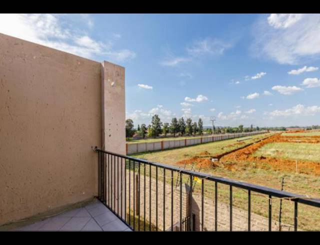2 BEDROOM APARTMENT FOR SALE IN ALBERTON CENTRAL
